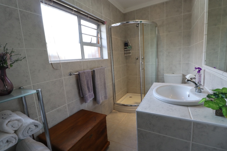 3 Bedroom Property for Sale in Kabega Park Eastern Cape